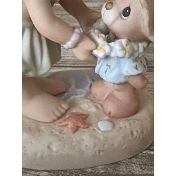 Precious Moments In Paradise 101549 (2001) + Aloha Bear Ornament 101550 Set of 2 - Picture 6 of 15